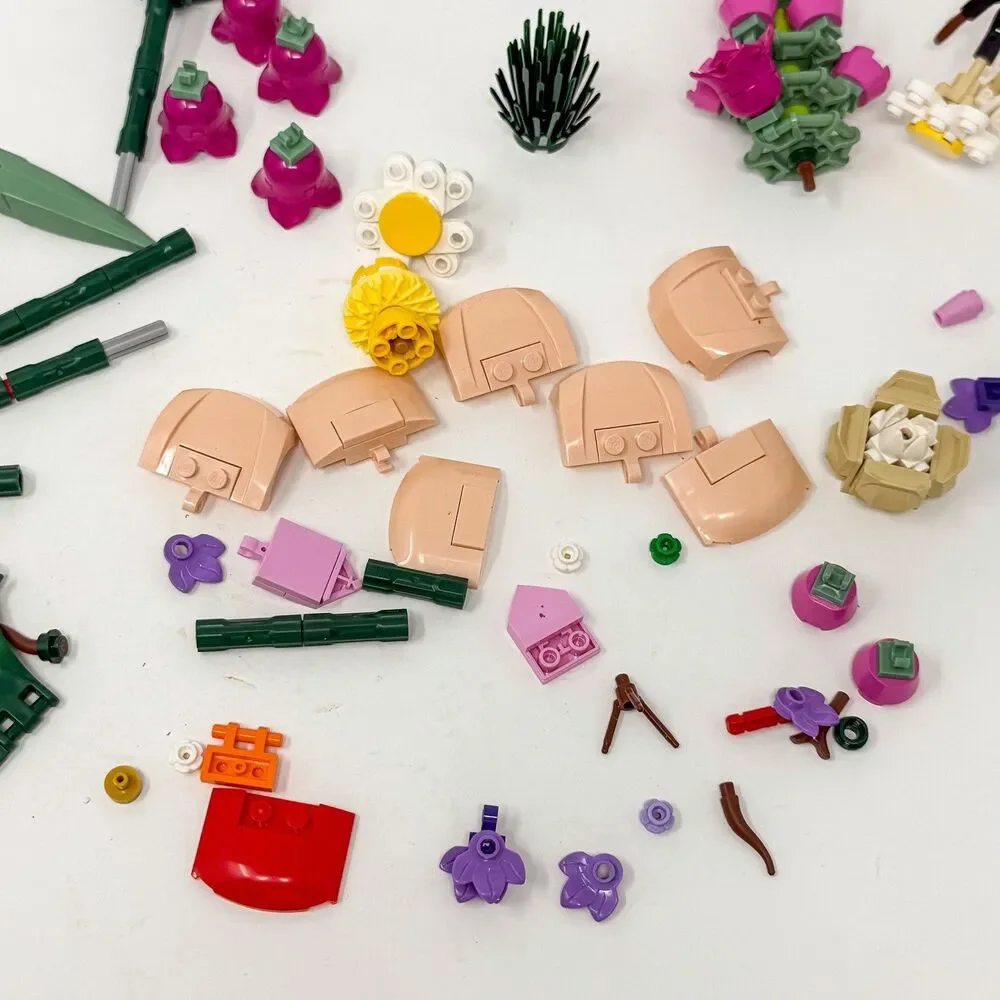 Mixed Lot Of Lego Botanical Flowers Bouquet Parts Pieces & Other Designs